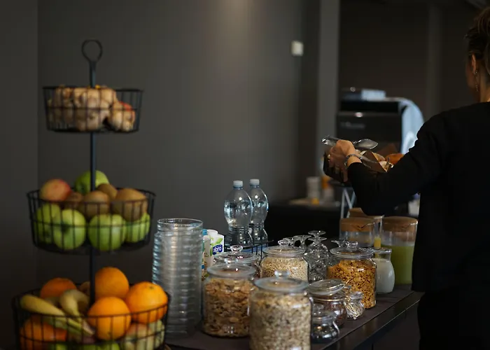 Aplo - Breakfast Experience 체르비아