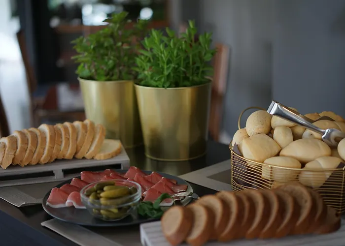 Hotel Aplo - Breakfast Experience 3*