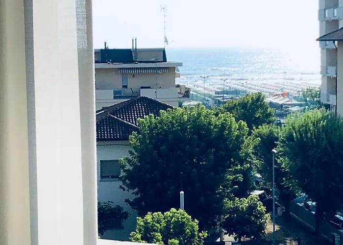 Aplo - Breakfast Experience 호텔 3*