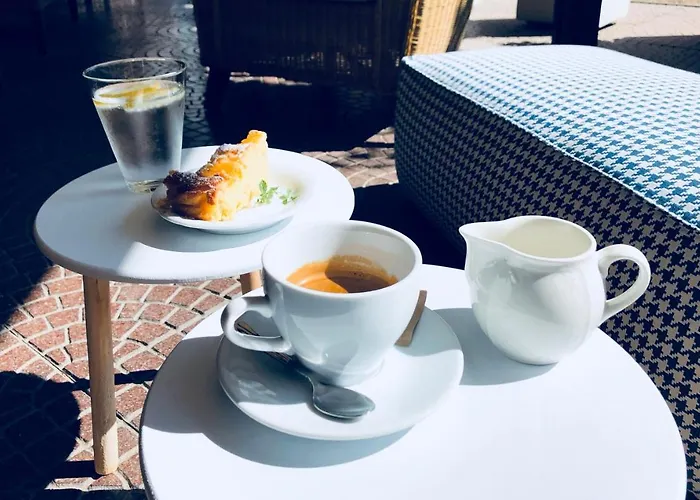 Aplo - Breakfast Experience 3*