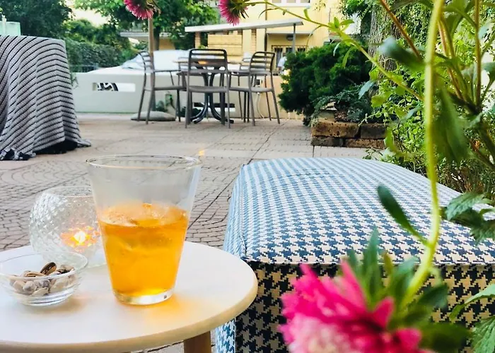 Aplo - Breakfast Experience ホテル 3*