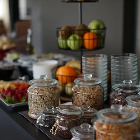 Aplo - Breakfast Experience Hotel