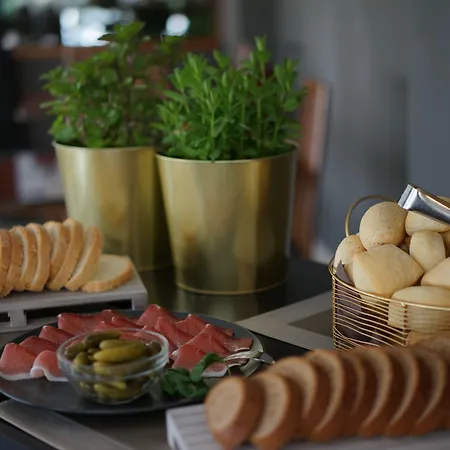 Hotel Aplo - Breakfast Experience 3*