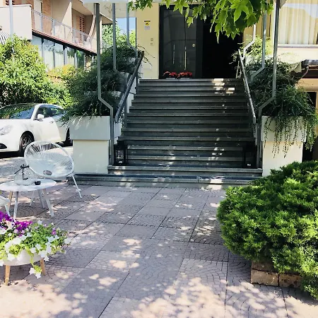 Aplo - Breakfast Experience 切尔维亚