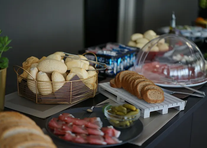 Aplo - Breakfast Experience 3* Cervia