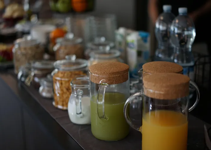Aplo - Breakfast Experience فندق 3*